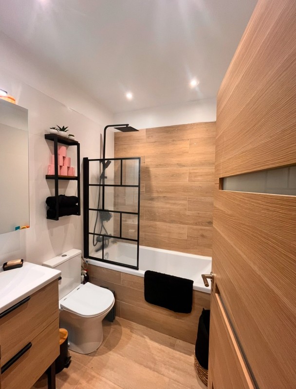 Rénovation complète de salle de bain dans une maison à Nice